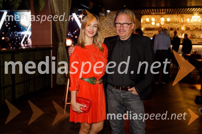  Gorka Berden, igralka;  Jaša Jamnik, igralec in režiserMala Terasa, koncertna komedija Špas teatra