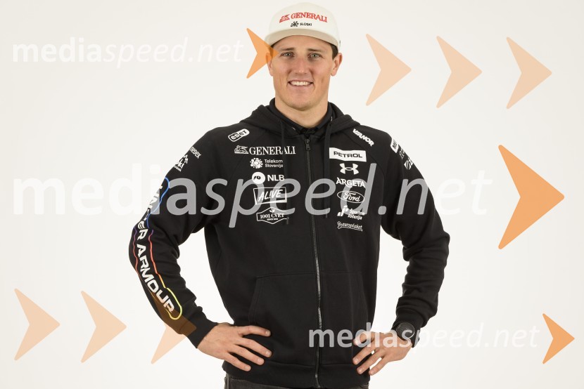  Štefan Hadalin, smučarPredstavitev reprezentanc Slovenske smučarske zveze, sezone 2021/22