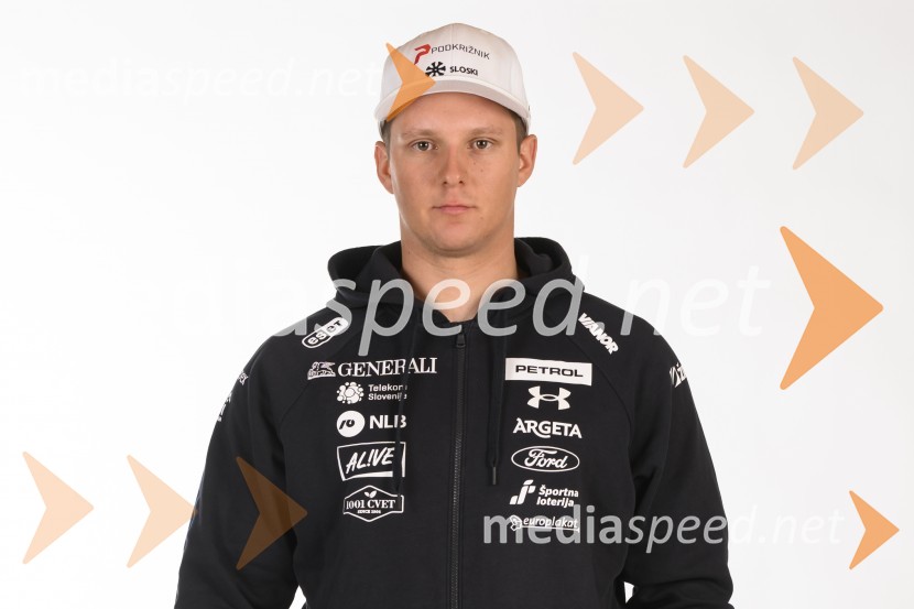  Nejc Naraločnik, smučarPredstavitev reprezentanc Slovenske smučarske zveze, sezone 2021/22
