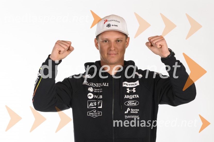  Nejc Naraločnik, smučarPredstavitev reprezentanc Slovenske smučarske zveze, sezone 2021/22