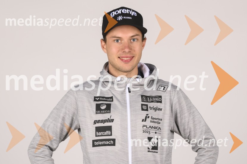  Vid  Vrhovnik, Nordijski kombinatorecPredstavitev reprezentanc Slovenske smučarske zveze, sezone 2021/22