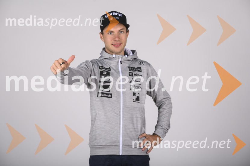  Vid  Vrhovnik, Nordijski kombinatorecPredstavitev reprezentanc Slovenske smučarske zveze, sezone 2021/22