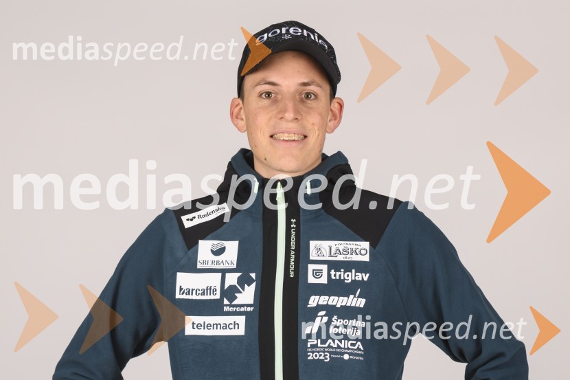   Bor Pavlovčič, smučarski skakalecPredstavitev reprezentanc Slovenske smučarske zveze, sezone 2021/22