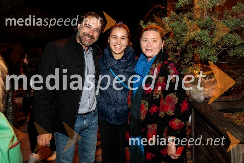  Gorazd Žilavec, igralec;  ... ;  ... Jerebika, štrudelj, ples pa še kaj, premiera, Slovensko mladinsko gledališče