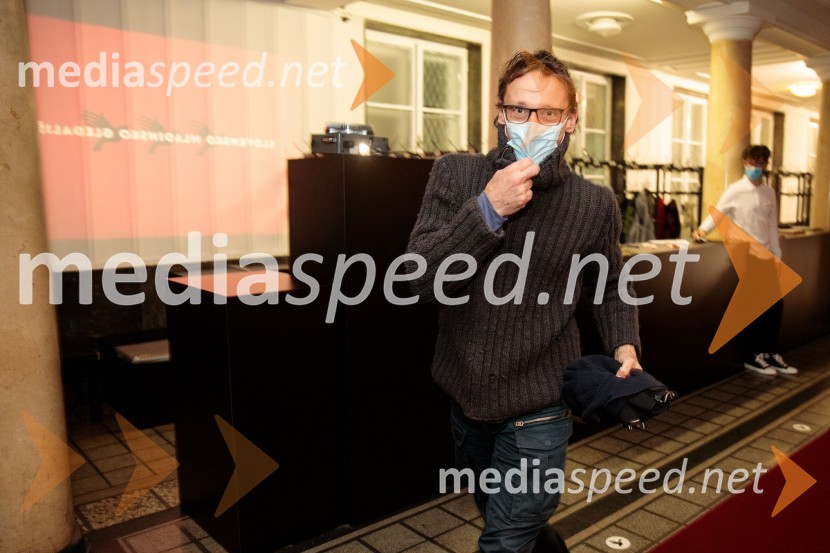 Jerebika, štrudelj, ples pa še kaj, premiera, Slovensko mladinsko gledališče