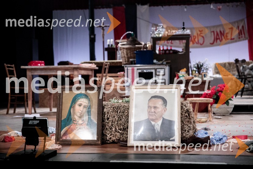 Jerebika, štrudelj, ples pa še kaj, premiera, Slovensko mladinsko gledališče