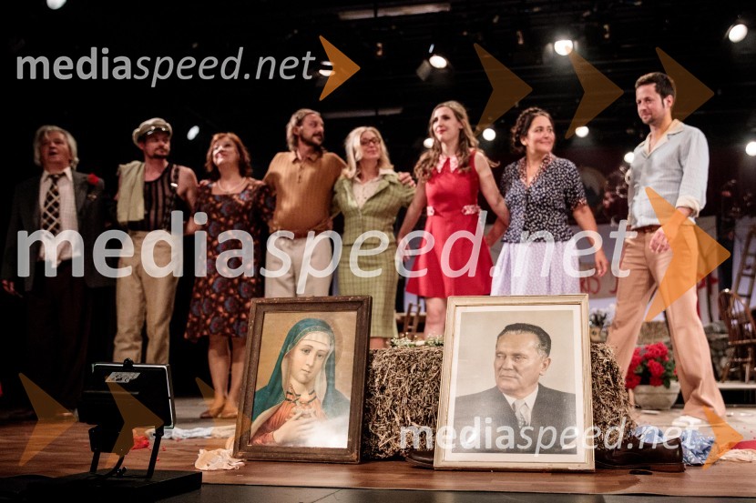  Iztok Mlakar, igralec;  Primož Bezjak, igralec;  Damjana Černe, igralka;  Matej Recer, igralec;  Helena Peršuh, igralka;  Patrizia  Jurinčič Finžgar, igralka;  Marjuta  Slamič, igralka;  Andrej Zalesjak, igralecJerebika, štrudelj, ples pa še kaj, premiera, Slovensko mladinsko gledališče