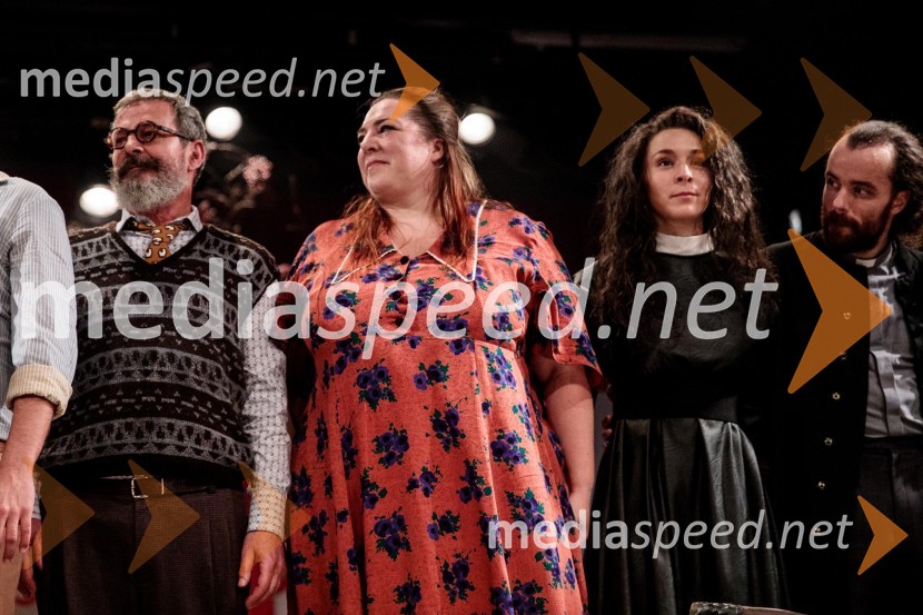  Željko Hrs, igralec;  Ana Facchini, igralka;  Nataša Keser, igralka;  Blaž Šef, igralecJerebika, štrudelj, ples pa še kaj, premiera, Slovensko mladinsko gledališče