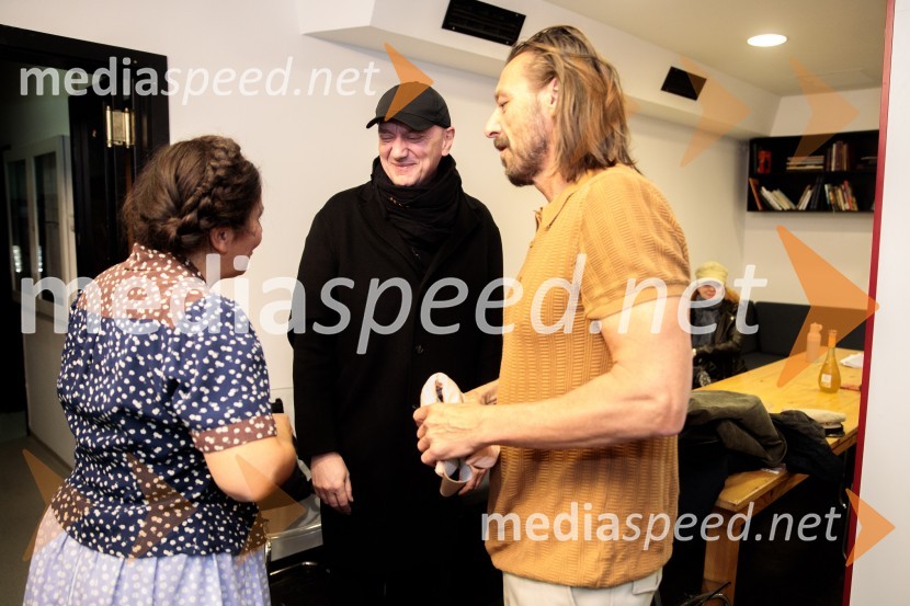  Marjuta  Slamič, igralka;  Goran Injac, umetniški vodja, Slovensko mladinsko gledališče;  Matej Recer, igralecJerebika, štrudelj, ples pa še kaj, premiera, Slovensko mladinsko gledališče