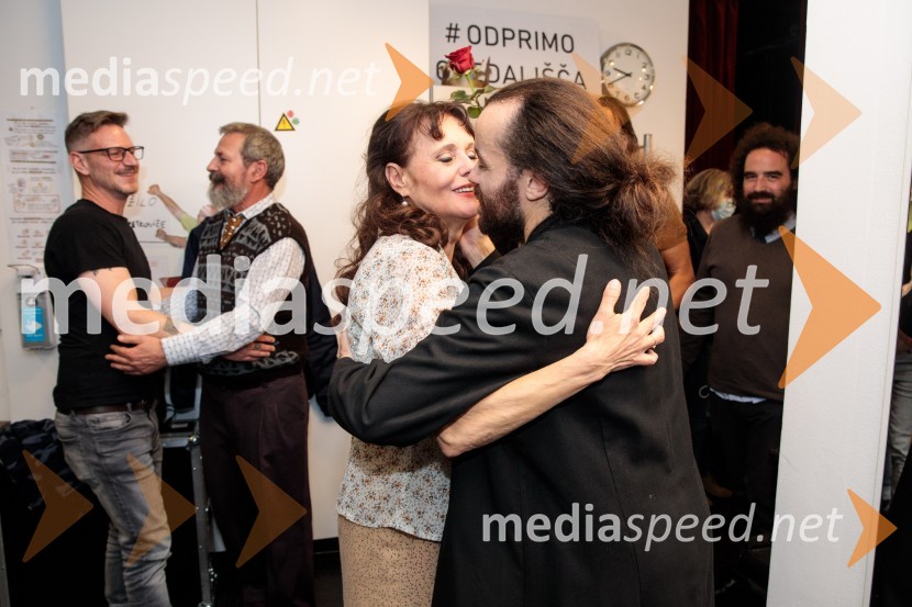  Tibor Mihelič Syed, direktor, Slovensko mladinsko gledališče;  Željko Hrs, igralec;  Draga Potočnjak, igralka in pisateljica;  Blaž Šef, igralecJerebika, štrudelj, ples pa še kaj, premiera, Slovensko mladinsko gledališče