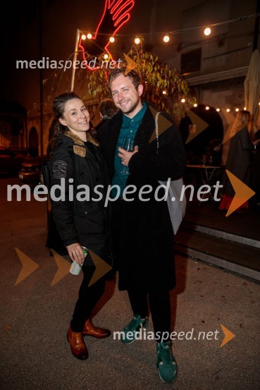  Nataša Keser, igralka;  ... Jerebika, štrudelj, ples pa še kaj, premiera, Slovensko mladinsko gledališče