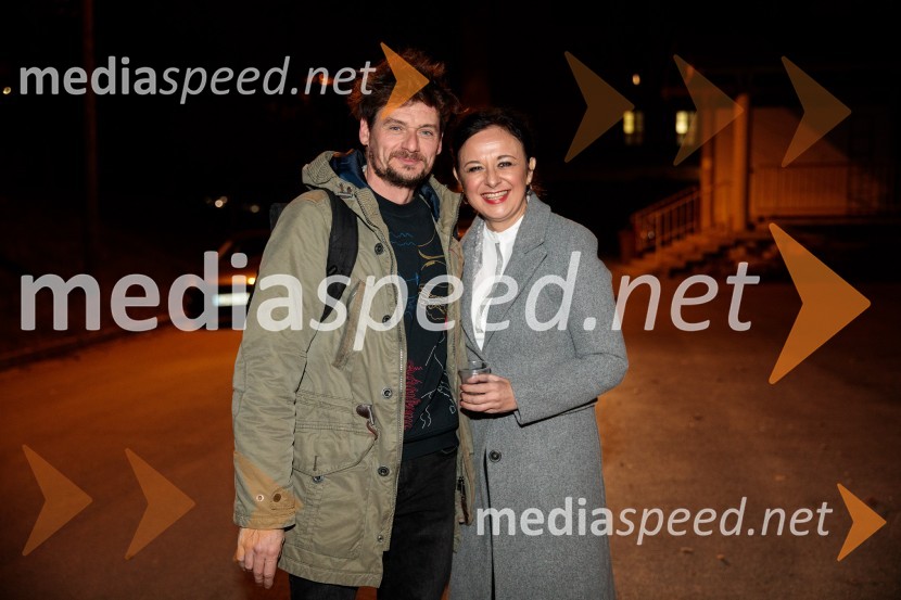  Primož Bezjak, igralec;  ... Jerebika, štrudelj, ples pa še kaj, premiera, Slovensko mladinsko gledališče