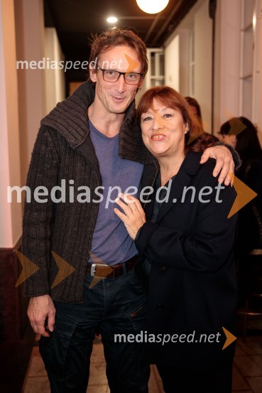  ... ;  Damjana Černe, igralkaJerebika, štrudelj, ples pa še kaj, premiera, Slovensko mladinsko gledališče