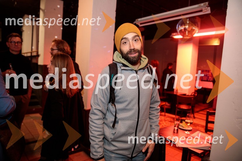  Vito Weis, igralecJerebika, štrudelj, ples pa še kaj, premiera, Slovensko mladinsko gledališče