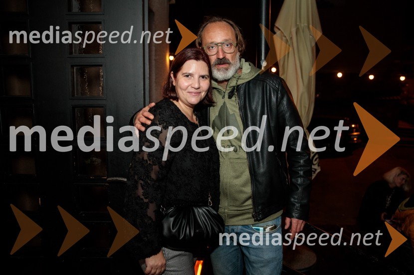  Teja Pelko, novinarka, Svet24;  ... Jerebika, štrudelj, ples pa še kaj, premiera, Slovensko mladinsko gledališče