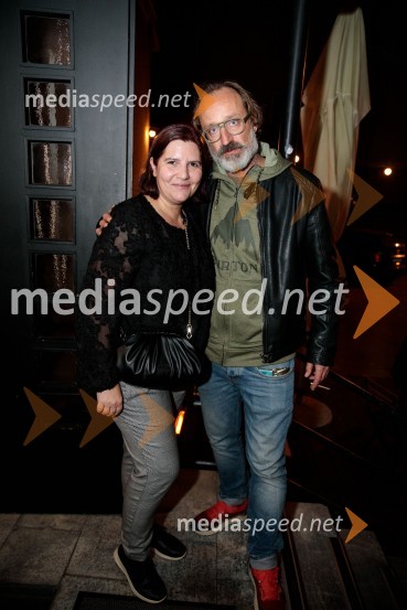  Teja Pelko, novinarka, Svet24;  ... Jerebika, štrudelj, ples pa še kaj, premiera, Slovensko mladinsko gledališče