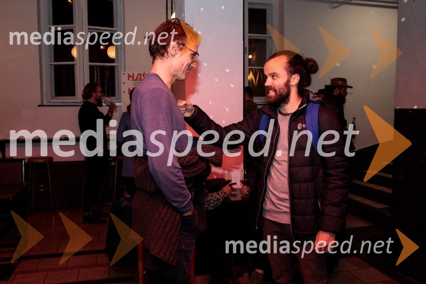  ... ;  Blaž Šef, igralecJerebika, štrudelj, ples pa še kaj, premiera, Slovensko mladinsko gledališče