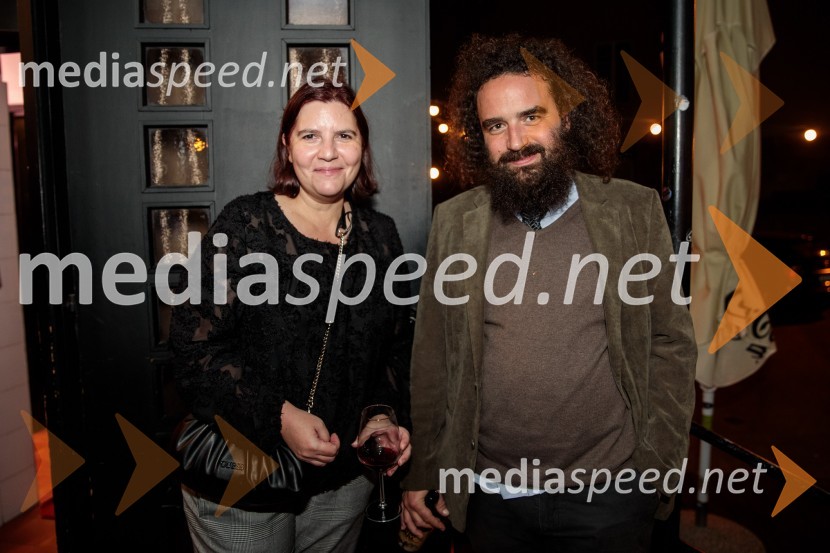  Teja Pelko, novinarka, Svet24;  Jure Novak, režiserJerebika, štrudelj, ples pa še kaj, premiera, Slovensko mladinsko gledališče