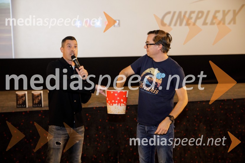  Klemen Bučan, radijski voditelj, stand-up komik, DJ;  Igor  Harb, prevajalec, filmski kritikPremiera filma Dune: Peščeni planet v Cineplexxu