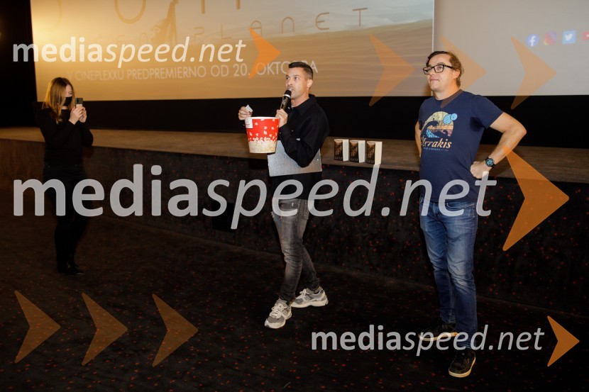  Klemen Bučan, radijski voditelj, stand-up komik, DJ;  Igor  Harb, prevajalec, filmski kritikPremiera filma Dune: Peščeni planet v Cineplexxu