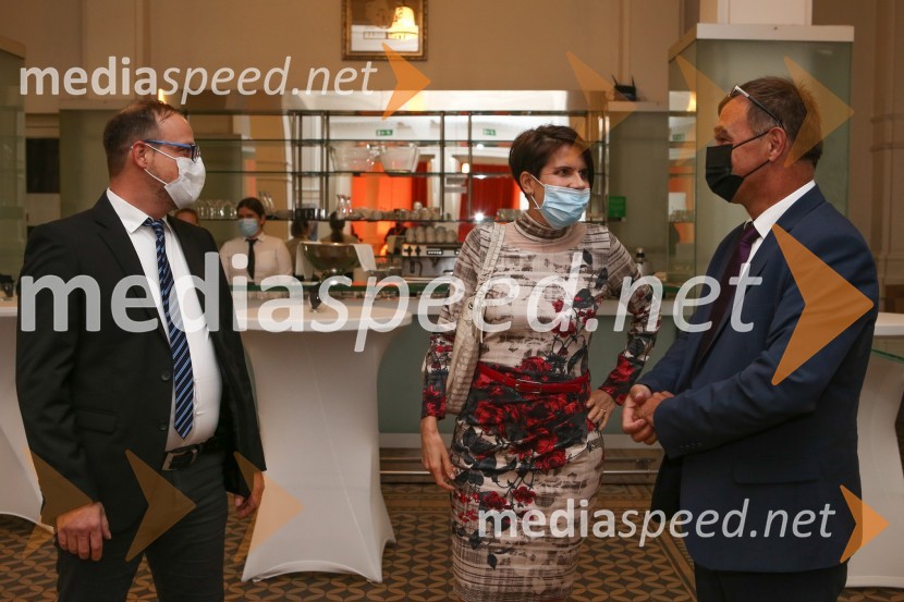  ... ; mag. Aleksandra Podgornik, direktorica, Štajerska gospodarska zbornica;  Andrej  Tumpej, direktor Dravskih elektrarn MariborLedinek Engineering je najboljše podjetje podravske regije leta 2020