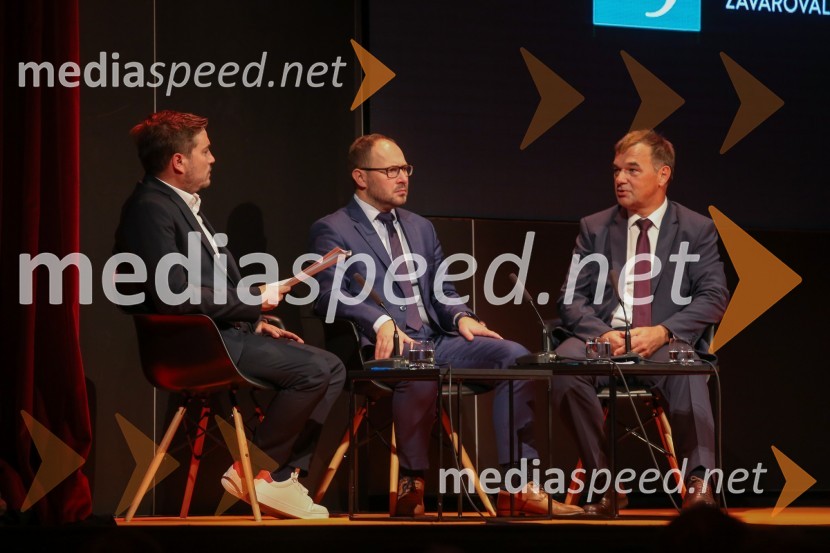  Matija Stepišnik, predsednik Društva slovenskih novinarjev, novinar in urednik;  Jernej Vrtovec, minister za infrastrukturo;  Andrej  Tumpej, direktor Dravskih elektrarn MariborLedinek Engineering je najboljše podjetje podravske regije leta 2020