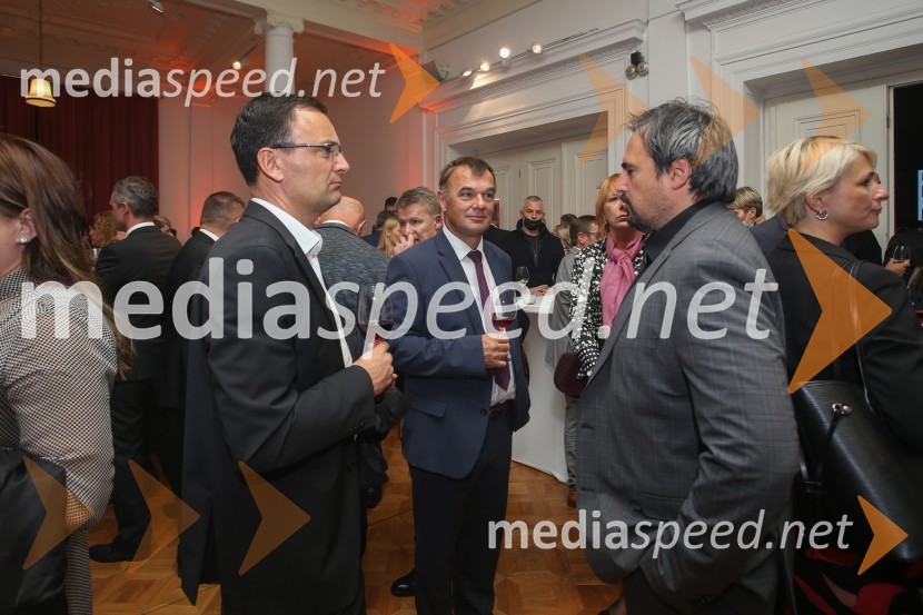  ... ;  Andrej  Tumpej, direktor Dravskih elektrarn Maribor;  Miha Klančar, direktor za področje prodaje in marketinga, Večer d.d.Ledinek Engineering je najboljše podjetje podravske regije leta 2020