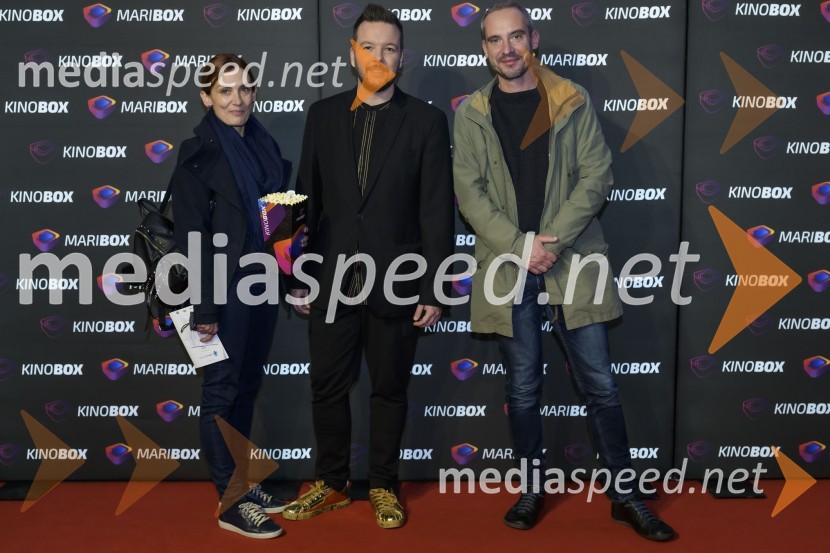  Branka Bezjak, urednica, Večer;  Denis Bende Živčec, novinar, Večer;  Rok Kajzer, novinar, VečerNekoč so bili ljudje, premiera Gorana Vojnovića v Mariboxu