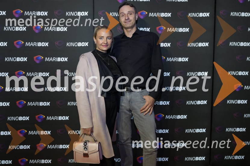  Mojca Perko;  David Perko, direktor komerciale Arriva SlovenijaNekoč so bili ljudje, premiera Gorana Vojnovića v Mariboxu