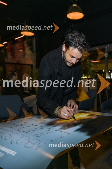  Francesco Borchi, igralecNekoč so bili ljudje, premiera Gorana Vojnovića v Mariboxu