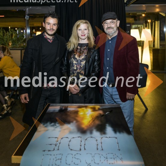  Francesco Borchi, igralec;  Maruša Majer, igralka, prejemnica nagrade Prešernovega sklada 2019;  Vlado Novak, igralecNekoč so bili ljudje, premiera Gorana Vojnovića v Mariboxu