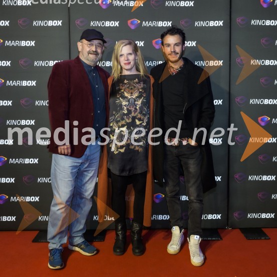  Vlado Novak, igralec;  Maruša Majer, igralka, prejemnica nagrade Prešernovega sklada 2019;  Francesco Borchi, igralecNekoč so bili ljudje, premiera Gorana Vojnovića v Mariboxu