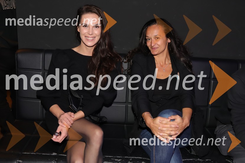  Ula  Furlan, igralka, voditeljica;  Svetlana Dramlić, režiserkaDance again, zabava v klubu Feniks