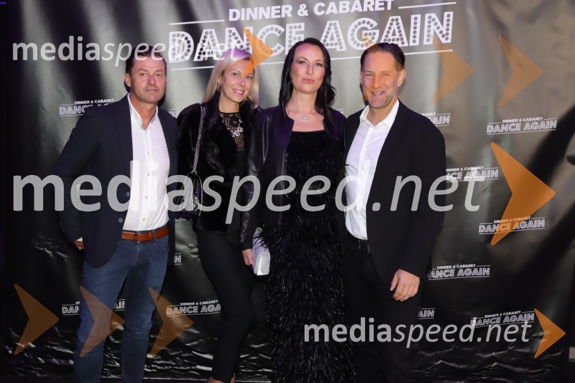  Tomaž Klaus Kolarič;  Lilijana Remich;  Melita Pipuš;  John Denhof, predsednik uprave NKBMDance again, zabava v klubu Feniks