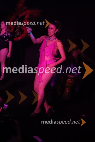 Dance again, zabava v klubu Feniks