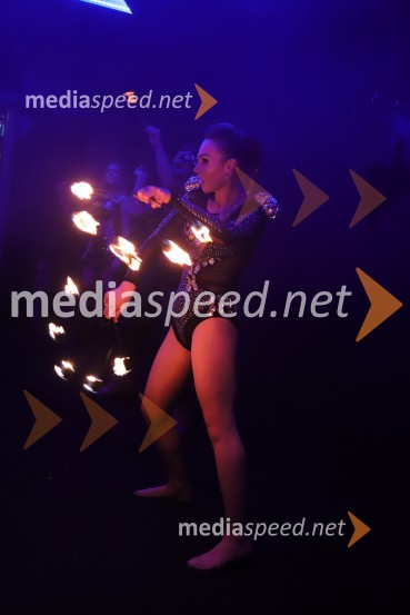 Dance again, zabava v klubu Feniks