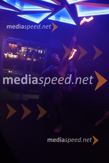 Dance again, zabava v klubu Feniks