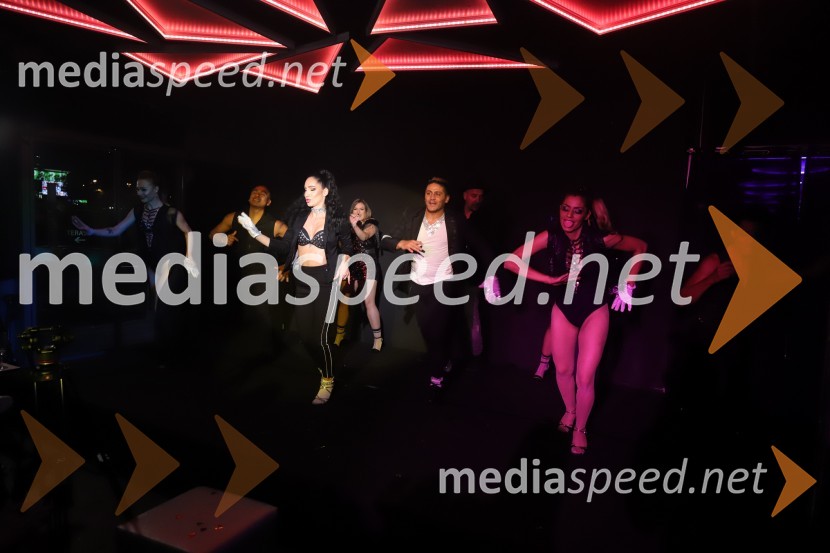 Dance again, zabava v klubu Feniks