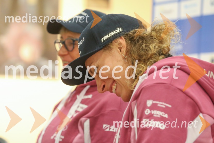  Ilka Štuhec, slovenska alpska smučarkaIlka Štuhec, novinarska konferenca pred začetkom sezone