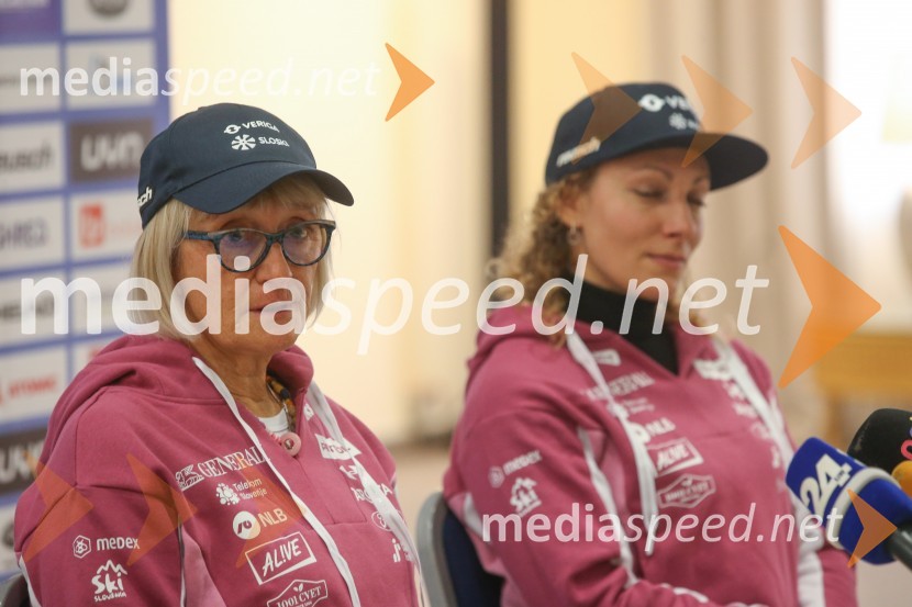  Darja Črnko, športna serviserka in trenerka Ilke ŠtuhecIlka Štuhec, novinarska konferenca pred začetkom sezone