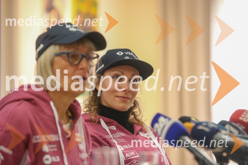  Ilka Štuhec, slovenska alpska smučarkaIlka Štuhec, novinarska konferenca pred začetkom sezone