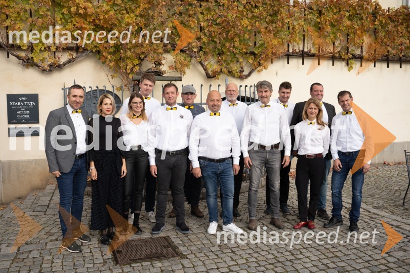  Borut  Cvetko, kreativni direktor, Mediaspeed;  Natalija Cvetko, vodja projektov, Mediaspeed;  Lucija Mukenauer, 19. svečinska vinska kraljica, vino Mukenauer;  Pavel Jarc, Vino Jarc;  Gregor Tašner, Puklavec Family Wines;  ... ;  Boštjan Protner, vinar, Hiša Joannes Protner;  Jurij Cvitanič, Vinogradništvo Cvitanič;  ... ;  Sandi  Fleisinger, Kmetija Fleisinger;  Amadeja Tacer, Radgonske gorice d.d.;  Dušan  Mulec, Vinogradništvo Mulec;  Matija  Jagrič, Hiša vin EminoPubec 2021, novinarska konferenca