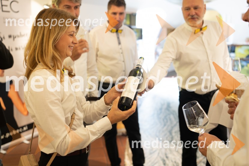  Amadeja Tacer, Radgonske gorice d.d.Pubec 2021, novinarska konferenca