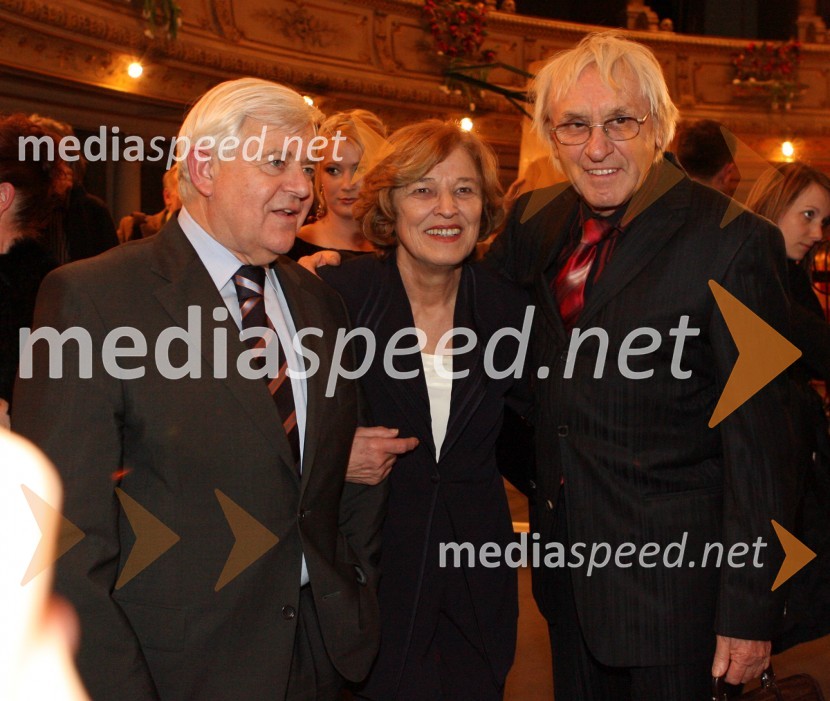 Milan Kučan, nekdanji predsednik Republike Slovenije s soprogo Štefko in Tone Fornezzi TofSlovenka leta 2005