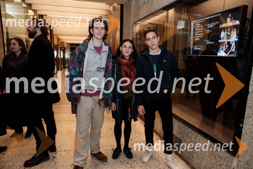  Gal Tič;  Nikita Petrič;  Tosja TičAvgust v okrožju Osage, premiera drame