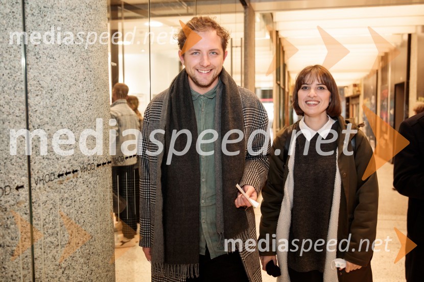  Jaka Smerkolj Simoneti, dramaturg in kritik;  Tery  Žeželj, dramaturginjaAvgust v okrožju Osage, premiera drame