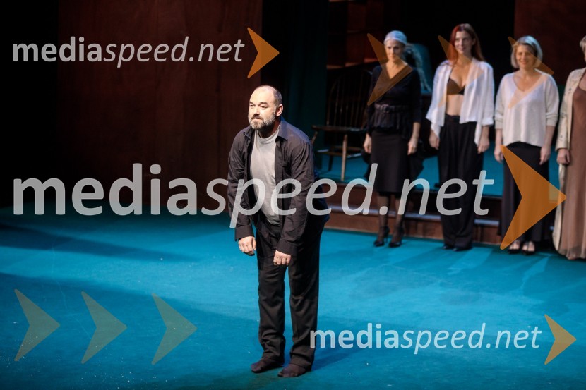  Gaber K. Trseglav, igralecAvgust v okrožju Osage, premiera drame