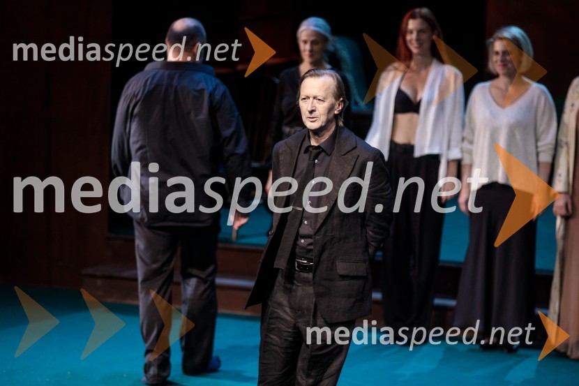  Alojz Svete, igralecAvgust v okrožju Osage, premiera drame