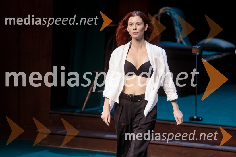  Tina Potočnik Vrhovnik, igralkaAvgust v okrožju Osage, premiera drame