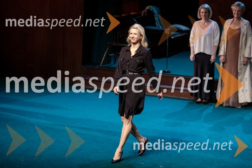  Tjaša  Železnik, igralkaAvgust v okrožju Osage, premiera drame